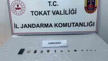 Tokat’ta bir evde 13 parça tarihi eser ele geçirildi