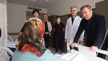 Vali Aydoğdu Hastaları Ziyaret Etti