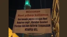 Çilek Mahallesi'nde Gece Yarısı Asılan Pankart: "Müslüman Noel Kutlamaz"