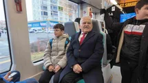 Kayseri'de Başkan Büyükkılıç Tramvaya Bindi