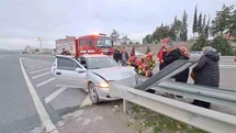 Balıkesir’de çift taraflı trafik kazası: 5 yaralı