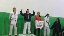 Efeler'den Karate Şampiyonu Sporcular
