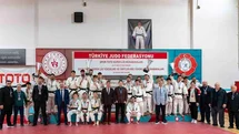 Yunusemre Belediyespor erkek judo takımı Süper Lig’e yükseldi