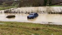 Sinop'ta Otomobil Su Birikintisine Düştü