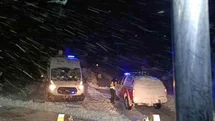 Çermik'te Karda Mahsur Kalan Ambulans Kurtarıldı