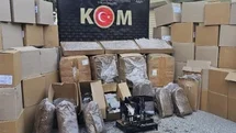 Uşak'ta Kaçak Tütün ve Makaron Ele Geçirildi