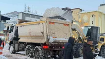 Hakkari'de Kar Temizleme Çalışmaları Sürüyor