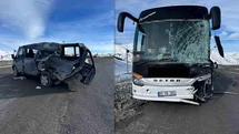 Kızıldağ'da Otobüs Minibüs ile Çarpıştı
