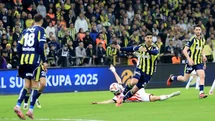 Fenerbahçe, Samsunspor'u İlk Yarıda Geride Bıraktı