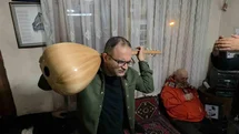 Görme Engelli Sanatçı Kütahya'da Saz Çalıyor