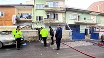 Aksaray'da İki Katlı Binada Yangın Çıktı
