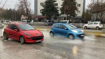 Isparta'da Sağanak ve Fırtına Etkili Oldu