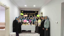 Kur’an okumayı öğrenen kadınlar için program yapıldı
