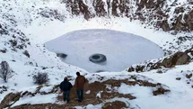 Kızılçan Gölü Soğuk Hava Nedeniyle Dondu