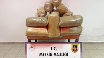 Mersin’de Kaçak Tütün Sevkiyatı Engellendi: Araçta 100 Kg Tütün Bulundu, Şüpheli Gözaltında