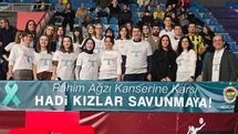 Voleybol Maçında Sağlık Mesajı Verildi