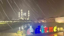 Edirne'de Kar Yağışı Görsel Şölen Sunuyor