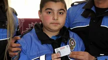 Hayalini Gerçekleştiren Küçük Polis