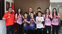 Gençlik ve Spor İl Müdürü Yığmatepe Muay Thai’de başarılı olan sporcuları ağırladı