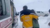 Ağrı'da Yoğun Kar Şartlarında Hayat Kurtarıldı