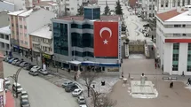 Alaca'da Dev Türk Bayrağı Asıldı