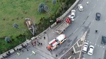İzmir’de ‘Uçan Yol’da feci kaza: 1’i ağır 3 yaralı