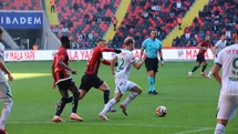Gaziantep FK Konyaspor Maçında İlk Yarı Sonucu 1-0