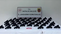Antalya'da 45 Ruhsatsız Tabanca Ele Geçirildi