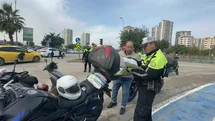 Adana'da Motosiklet Sürücülerine Ceza Yağdı