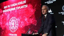 Bakan Ersoy, 2025 Turizm Gelirini Açıkladı
