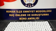 İzmir’de yarım milyona yakın uyuşturucu hap ele geçirildi
