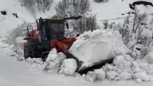 Yedisu’da kar kalınlığı 1 metreyi aştı, ekiplerin mücadelesi sürüyor