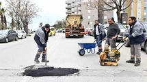 Muratpaşa’da Yol Onarımları Başladı