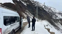 Batman'da Heyelan Nedeniyle Minibüsler Mahsur Kaldı