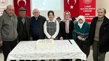 Huzurevinde Anlamlı Doğum Günü Kutlaması