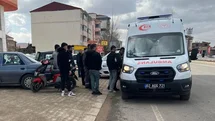 Motosiklet ve Otomobil Çarpıştı