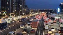 İstanbul'da Trafik Yoğunluğu Yükseldi
