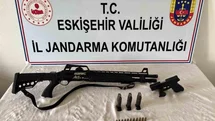 Yasa dışı silah ticareti yapan şahıs jandarmadan kaçamadı
