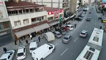 İstanbul’da ilk iftarda pide kuyruğu havadan görüntülendi