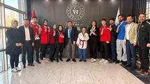 Kayserili İşitme Engelliler Taekwondo Sporcularından tarihi başarı