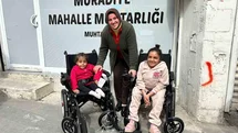 Diyarbakır'da Engelli Kızlara Sandalye Desteği