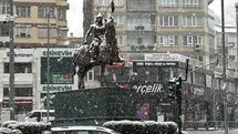 Bursa'da Beklenmedik Kar Yağışı