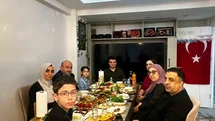 Başkan Albayrak ve ailesi, iftarda şehit evine konuk oldu