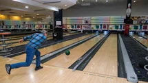 Kuşaklar bowling pistinde buluştu