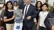 Aydın'da Öğrencilere Çanta Hediyesi Verildi