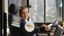 Hayaliydi, başardı: Şehrin ilk kadın otobüs şoförü oldu