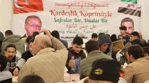 Kayseri büyükşehir, Suriye’de iftar sofrası kurdu
