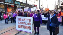 Bursa'da Kadınlardan Eşitlik Yürüyüşü