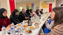 Şehit aileleri ve üniversiteli öğrenciler iftar sofrasında buluştu