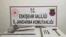 Kaçak kazı yapan 3 şüpheli suçüstü yakalandı
